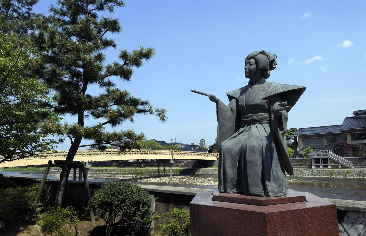 Minshuku Ginmatsu Hotel คานาซาว่า ภายนอก รูปภาพ